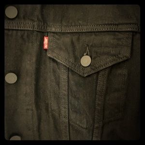 Levi’s Women’s ex-boyfriend Trucker Jacket